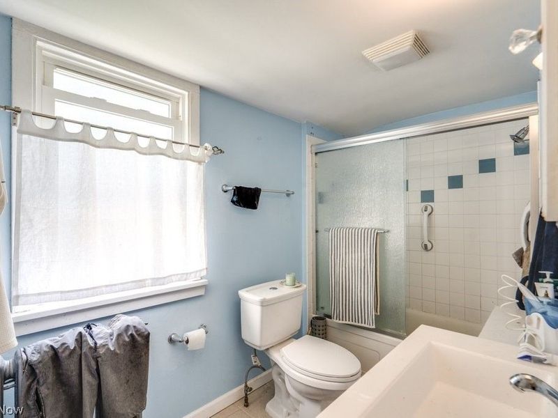 11 E 220th Street, Euclid, OH 44123 Photo 18