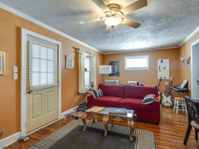 11 E 220th Street, Euclid, OH 44123 Photo 7