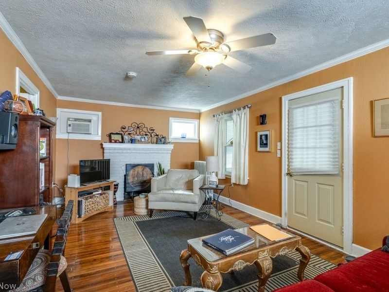 11 E 220th Street, Euclid, OH 44123 Photo 8