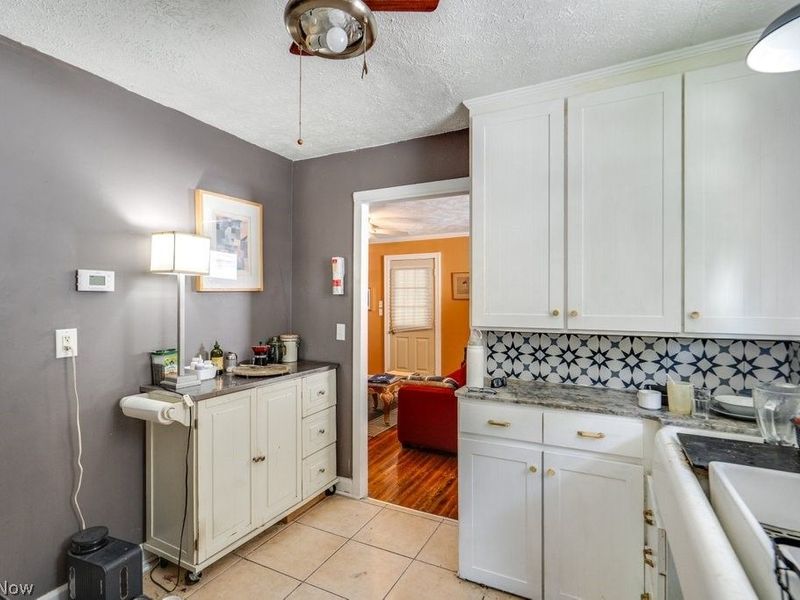 11 E 220th Street, Euclid, OH 44123 Photo 9