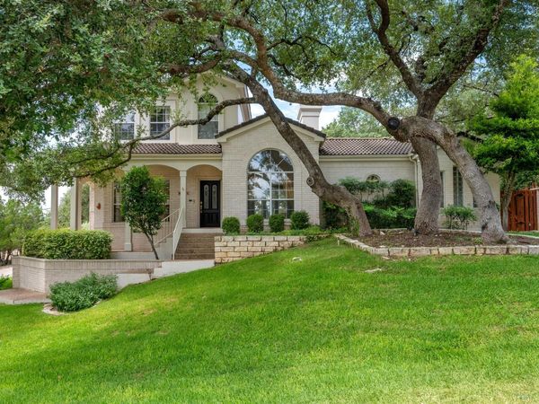 501 Rolling Green DR , Lakeway, TX 78734