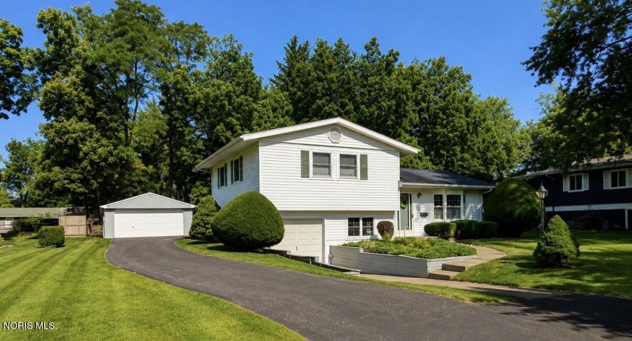 5967 Graystone Drive, Sylvania, OH 43560 Main Photo