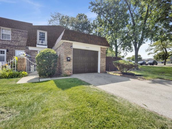 1S269 Ardmore Avenue, Villa Park, IL 60181