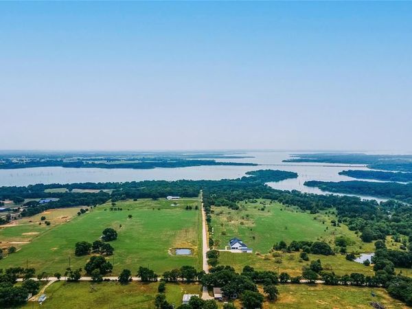 189 William Brewer Road , Collinsville, TX 76233