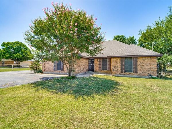 2705 County Road 920 , Crowley, TX 76036