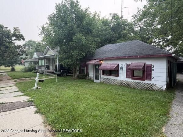 2012 Vermont Avenue, Lansing, MI 48906