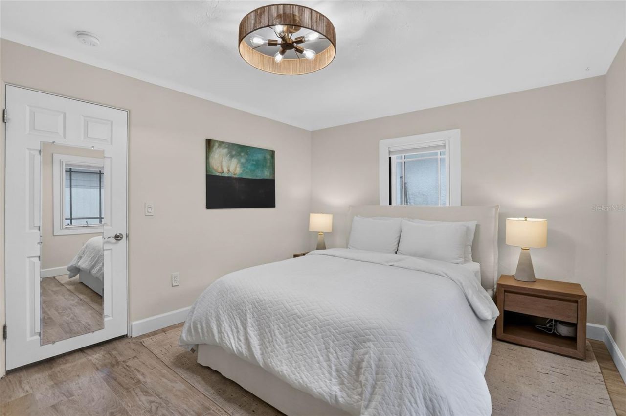 418 Sapphire Drive, Sarasota, FL 34234 Photo