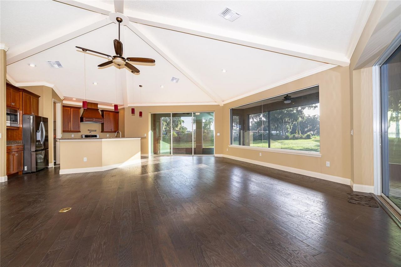 12131 Eagles Point Court, Grand Island, FL 32735 Photo