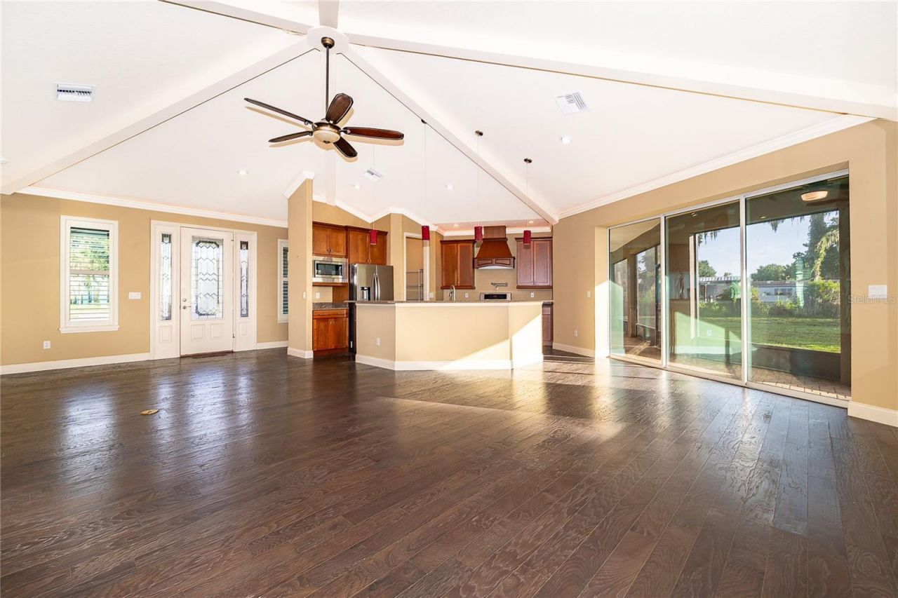 12131 Eagles Point Court, Grand Island, FL 32735 Photo