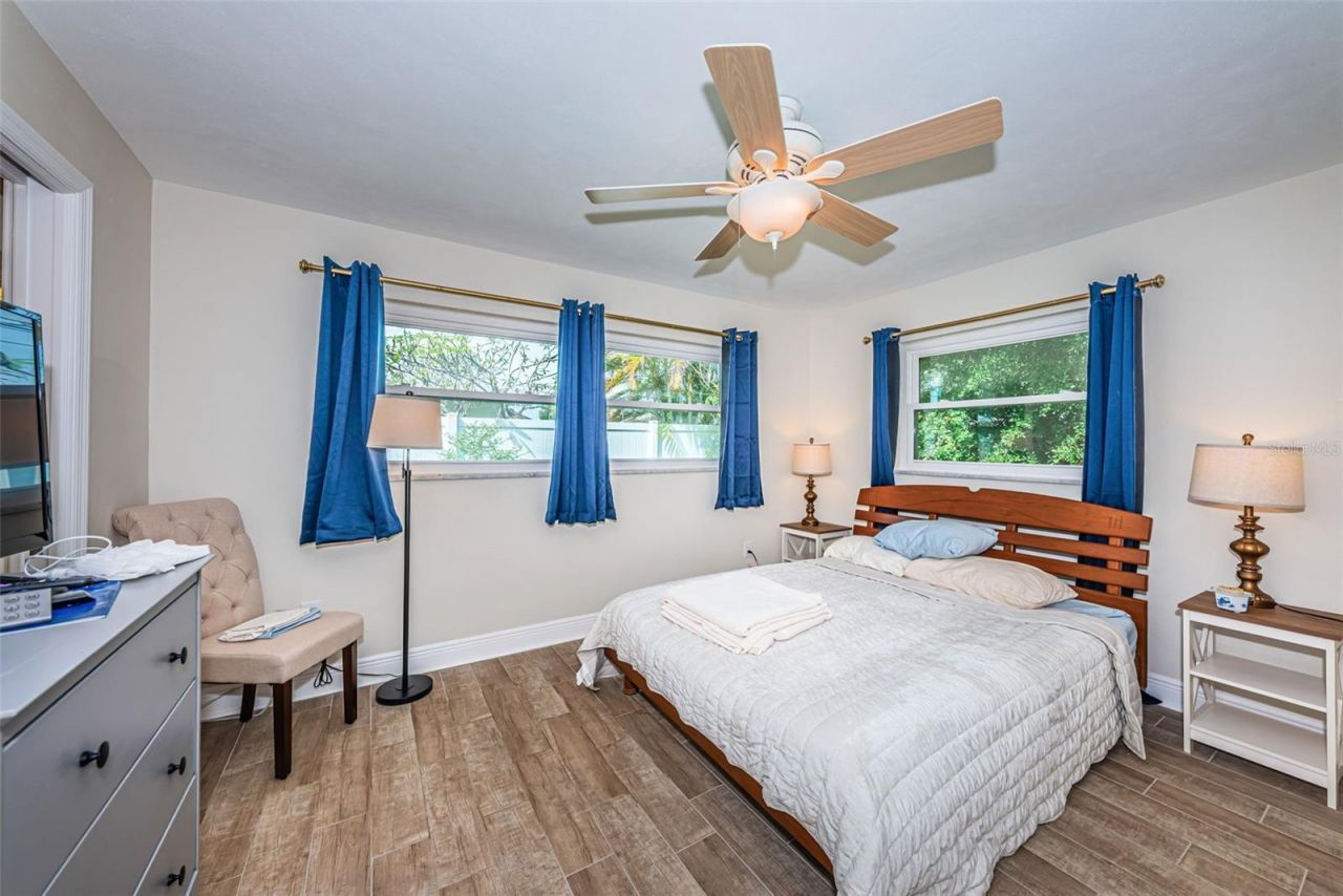5230 Venetian Boulevard Ne, Saint Petersburg, FL 33703 Photo