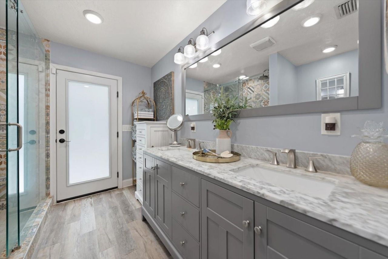 2423 Foxhead Way, Clearwater, FL 33759 Photo