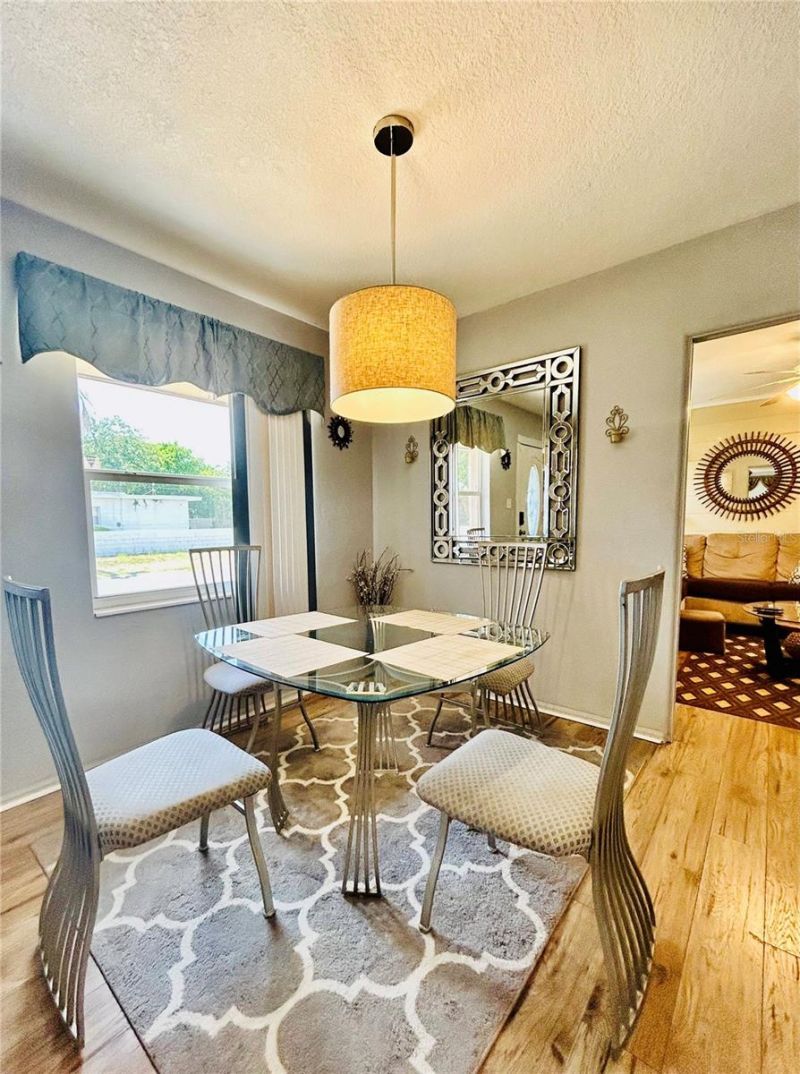 6190 6th Street S, Saint Petersburg, FL 33705 Photo
