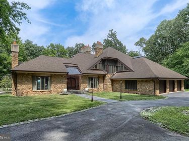 51 HILL MANOR DRIVE, HERSHEY, PA 17033