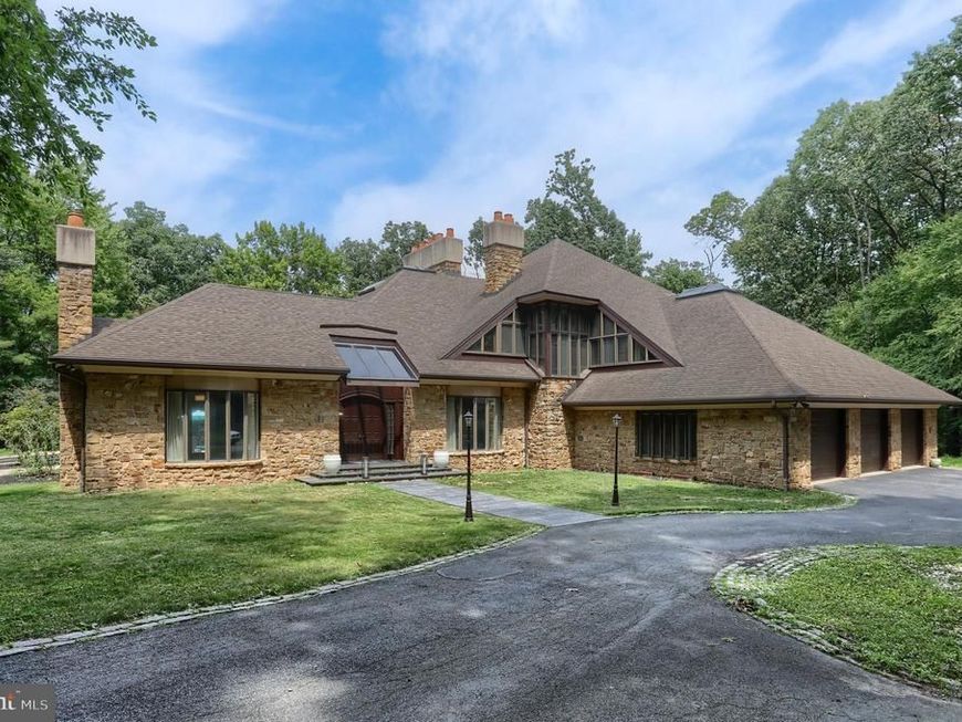 51 Hill Manor Drive , Hershey, PA 17033 Main Photo