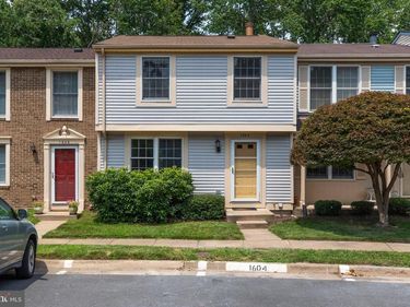 1604 BARNSTEAD DRIVE, RESTON, VA 20194