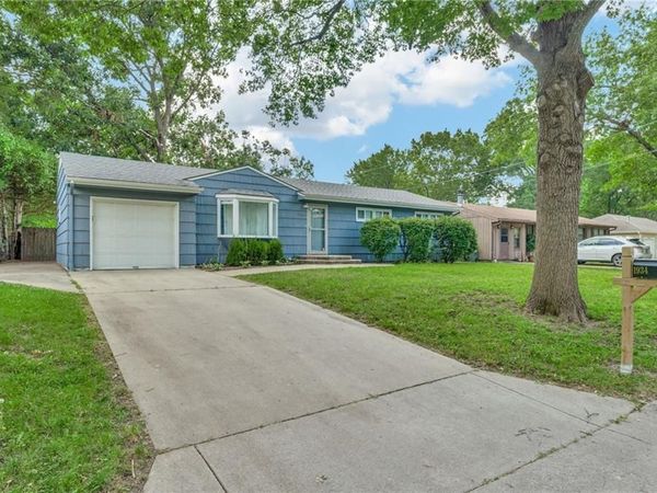 1934 Clifton Court, Lawrence, KS 66046