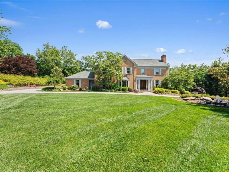436 Heathgate Road, Anderson Twp, OH 45255 Photo 1