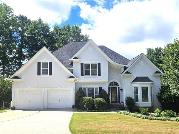 421 Clubview Drive, Woodstock, GA 30189