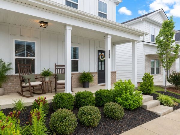 1337 Carriage Park Dr , Hermitage, TN 37076