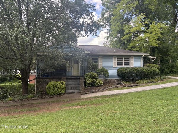 2119 Maple Drive , Knoxville, TN 37918