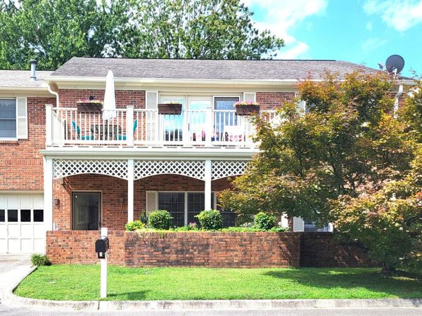 1015 Hardwick Drive, Maryville, TN 37803