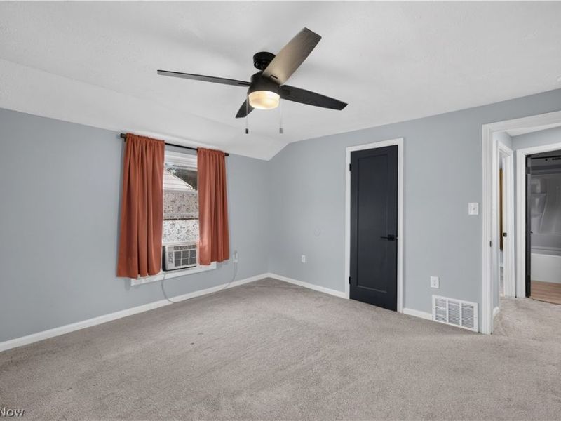 14227 Tuckahoe Avenue, Cleveland, OH 44111 Photo 18