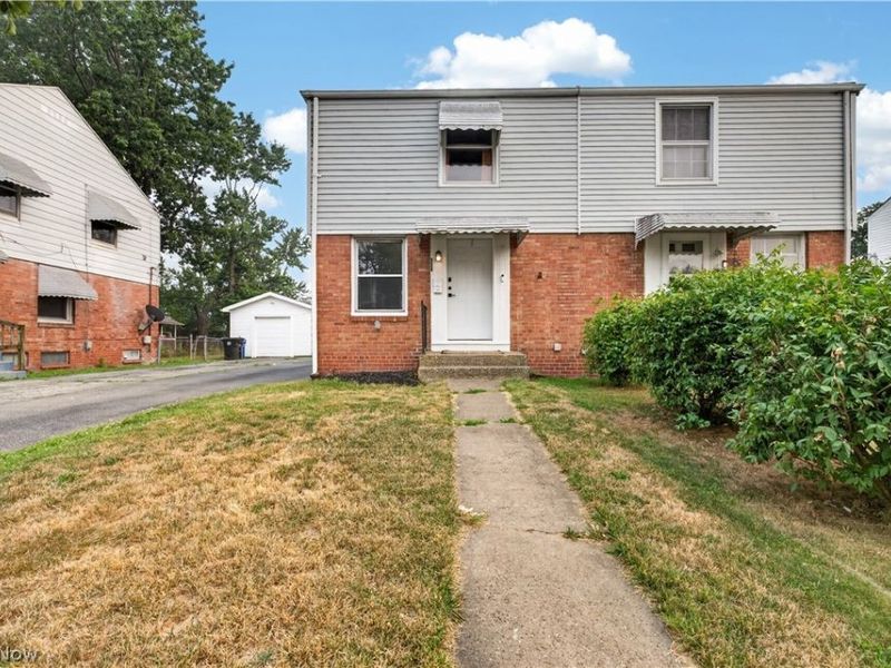 14227 Tuckahoe Avenue, Cleveland, OH 44111 Photo 2