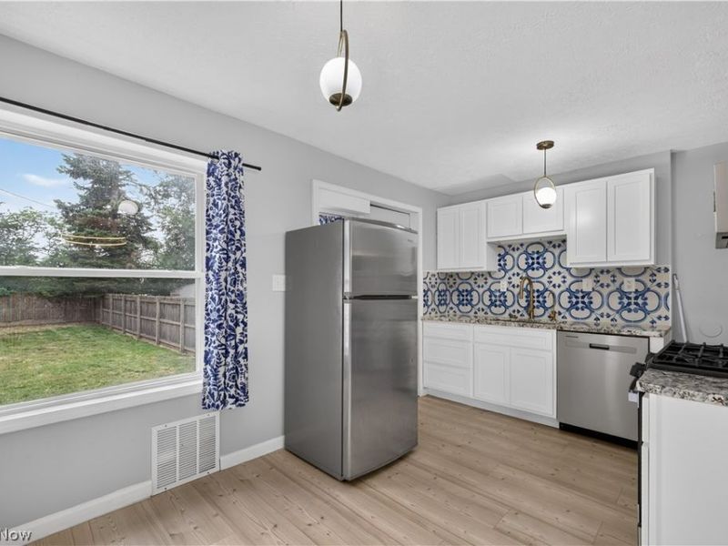 14227 Tuckahoe Avenue, Cleveland, OH 44111 Photo 7