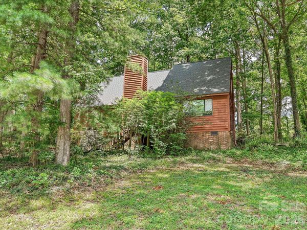 8401 Barncliff Road , Charlotte, NC 28227
