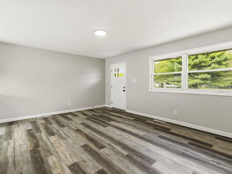 3512 Tremaine Road, Columbus, OH 43232 Photo 4