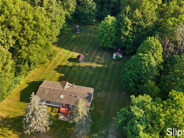 5705 E Riverside Drive, Lyons, MI 48851