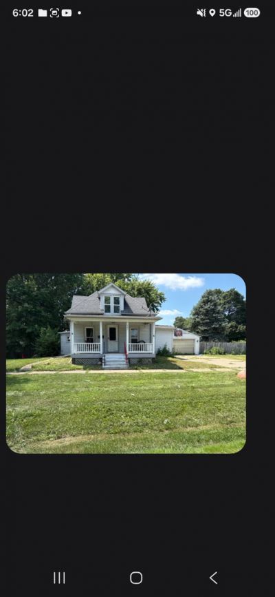 407 NE 3rd Avenue , Aledo, IL 61231