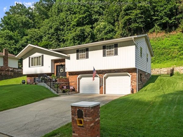766 Lower Donnally Road, Charleston, WV 25304