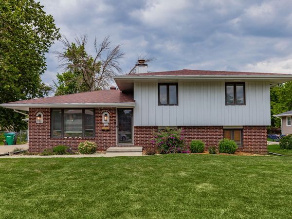 614 SE 8th Street , Ankeny, IA 50021