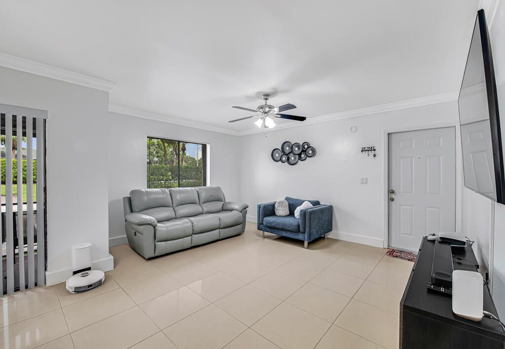 6043 10th Avenue N, Unit 129, Greenacres, FL 33463 Photo