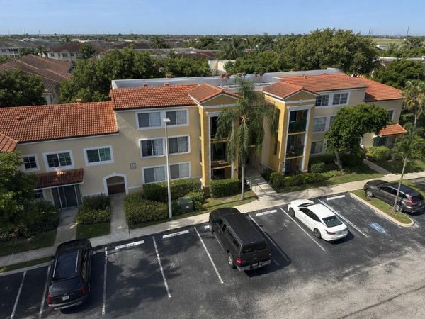 103 Yacht Club Way, Unit 208, Hypoluxo, FL 33462