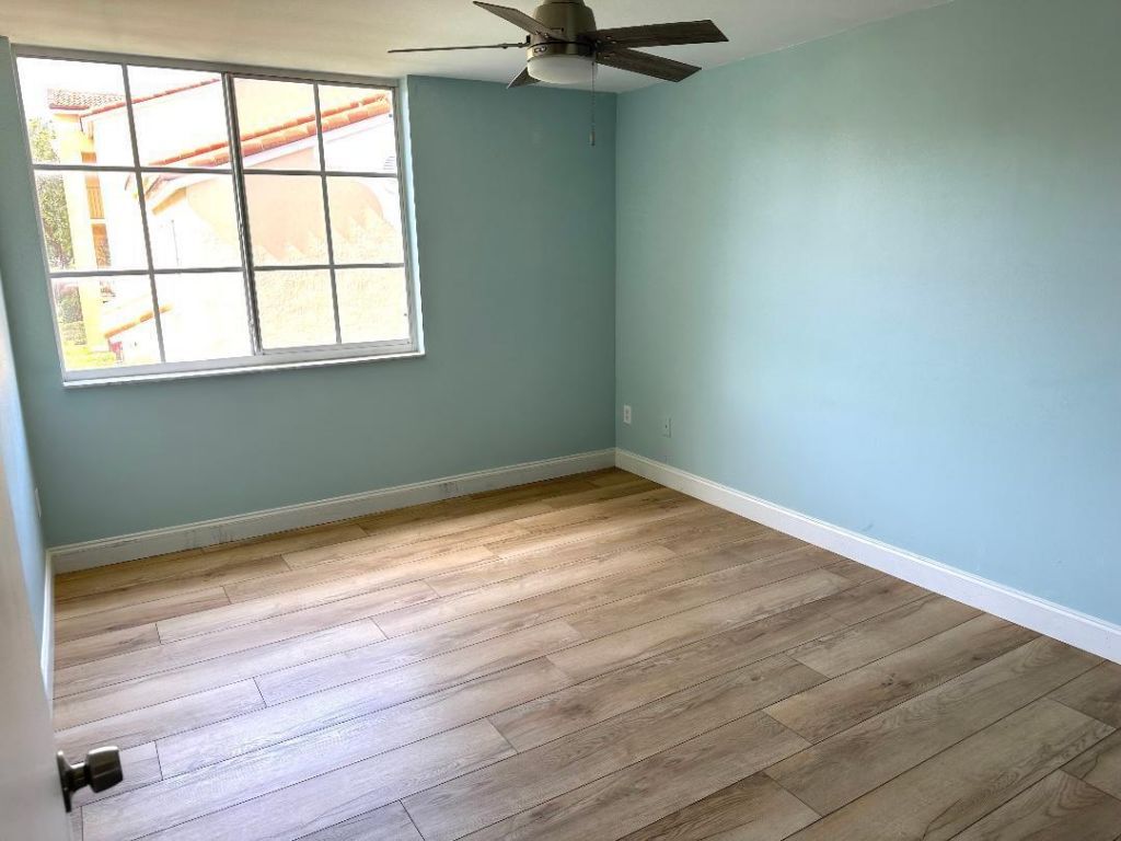 103 Yacht Club Way, Unit 208, Hypoluxo, FL 33462 Photo