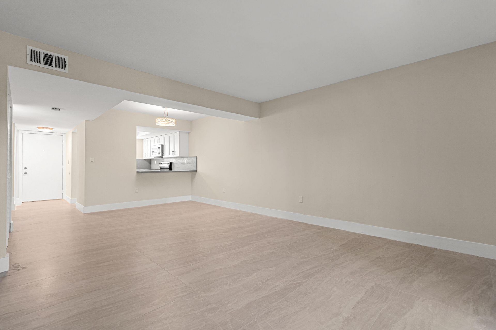 11099 NW 7th Street, Miami, FL 33172 Photo