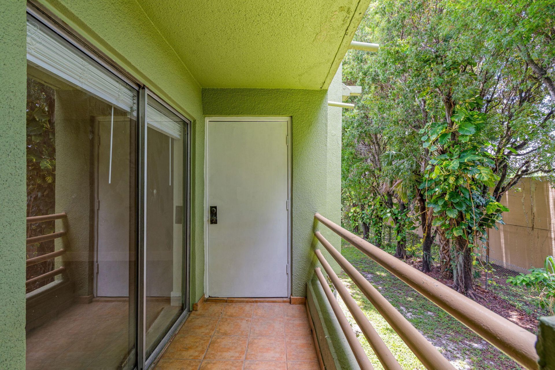 11099 NW 7th Street, Miami, FL 33172 Photo