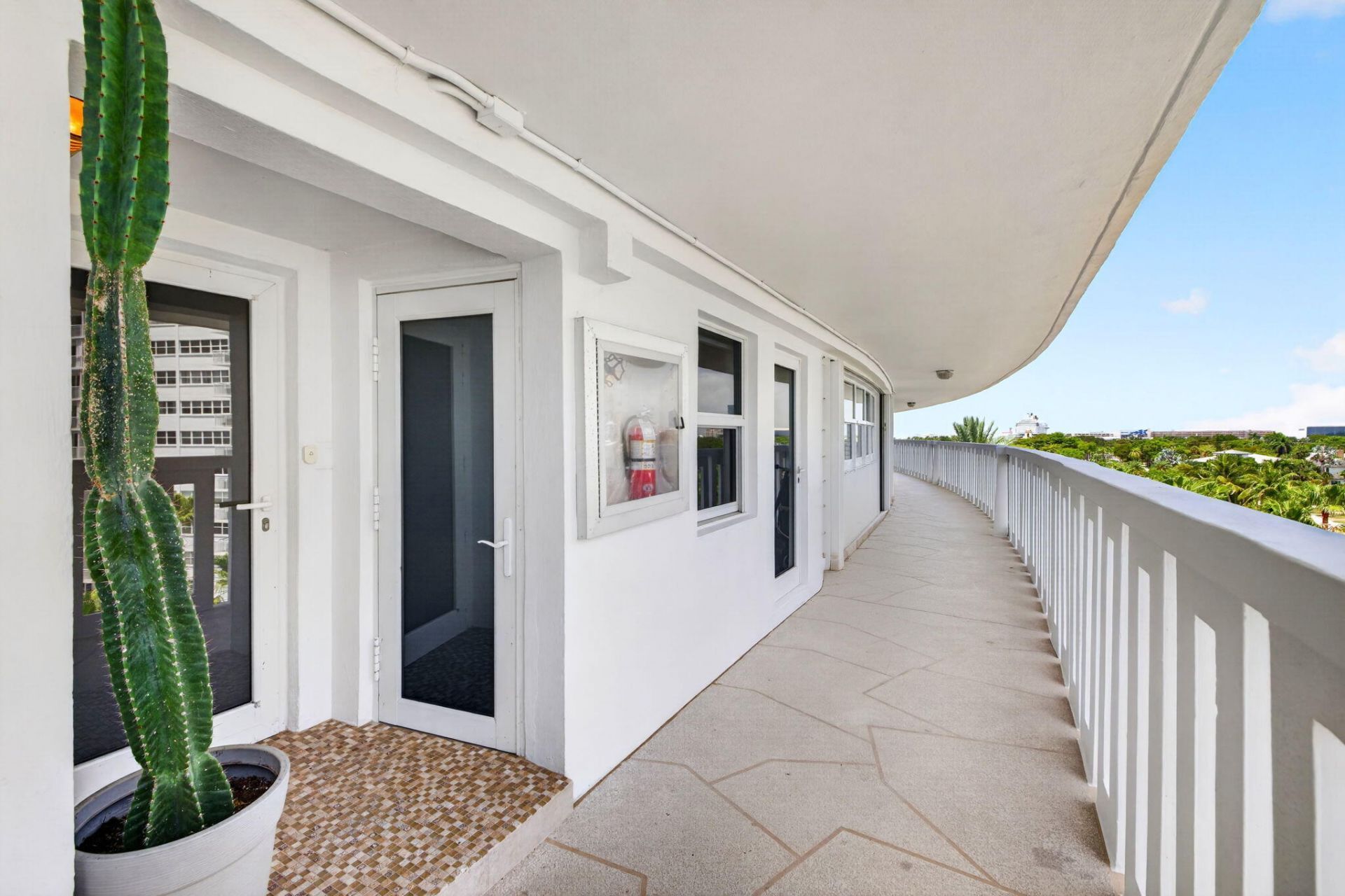 2000 S Ocean Drive, Unit 608, Fort Lauderdale, FL 33316 Photo