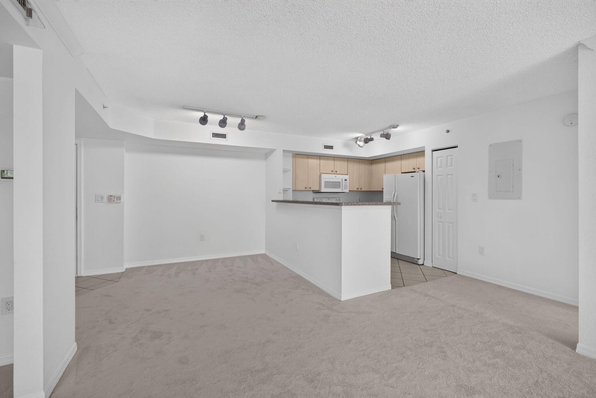 1801 N Flagler Drive, Unit 519, West Palm Beach, FL 33407 Photo