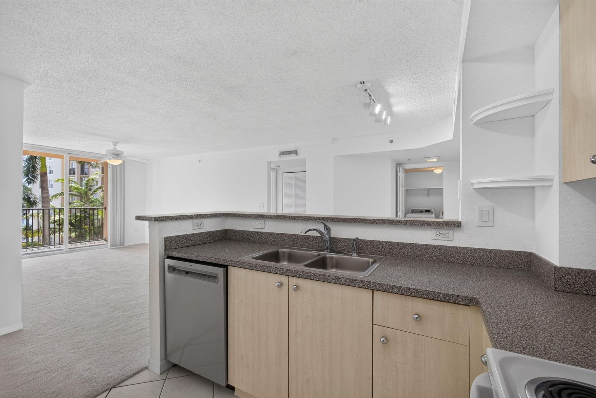 1801 N Flagler Drive, Unit 519, West Palm Beach, FL 33407 Photo