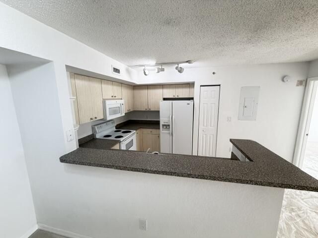 1801 N Flagler Drive, Unit 519, West Palm Beach, FL 33407 Photo