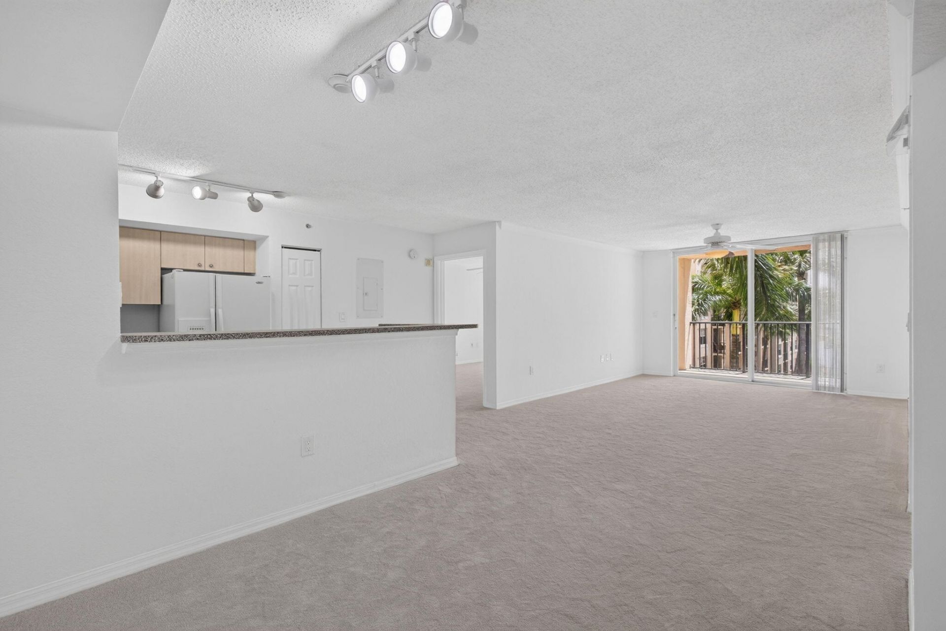 1801 N Flagler Drive, Unit 519, West Palm Beach, FL 33407 Photo