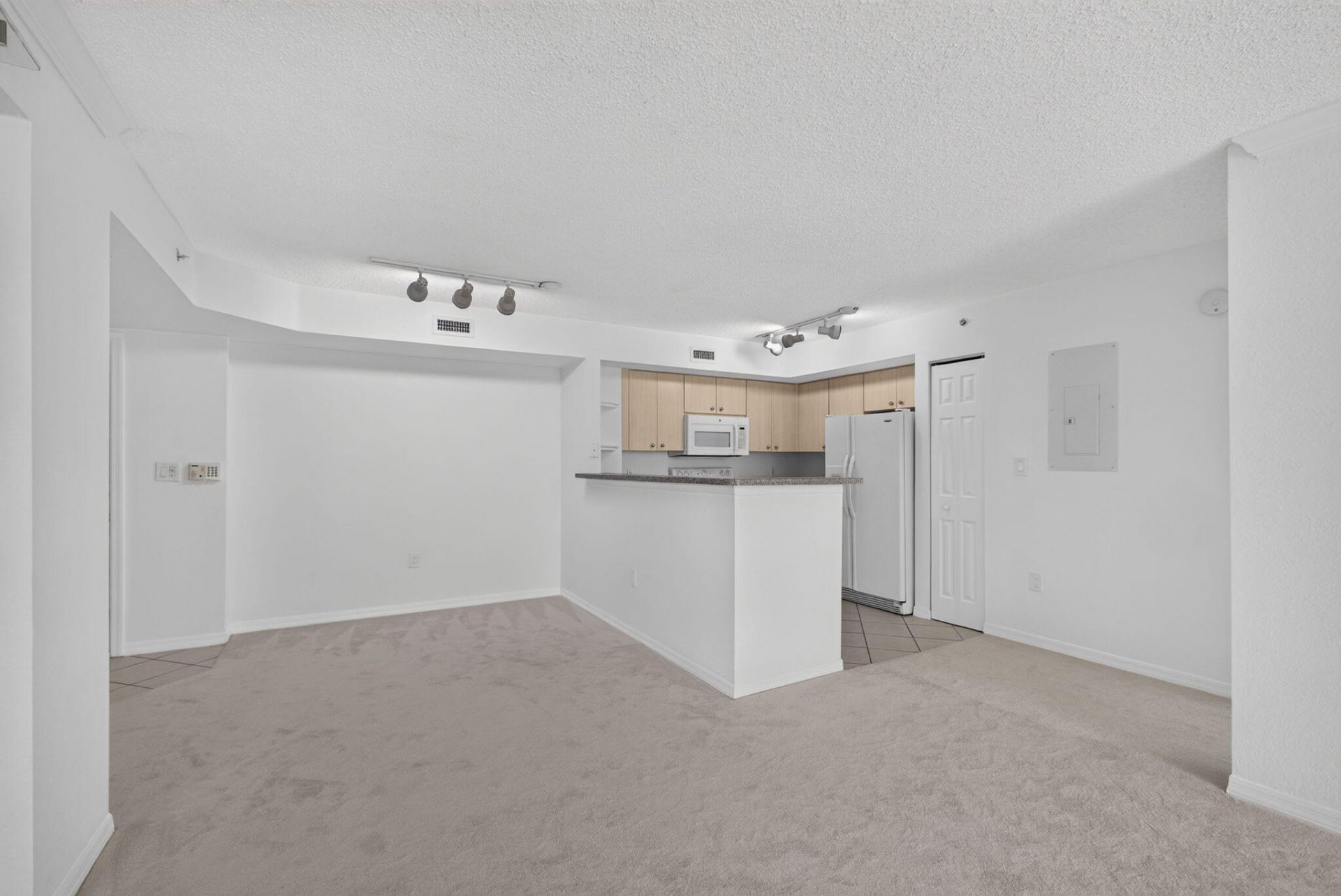 1801 N Flagler Drive, Unit 519, West Palm Beach, FL 33407 Photo