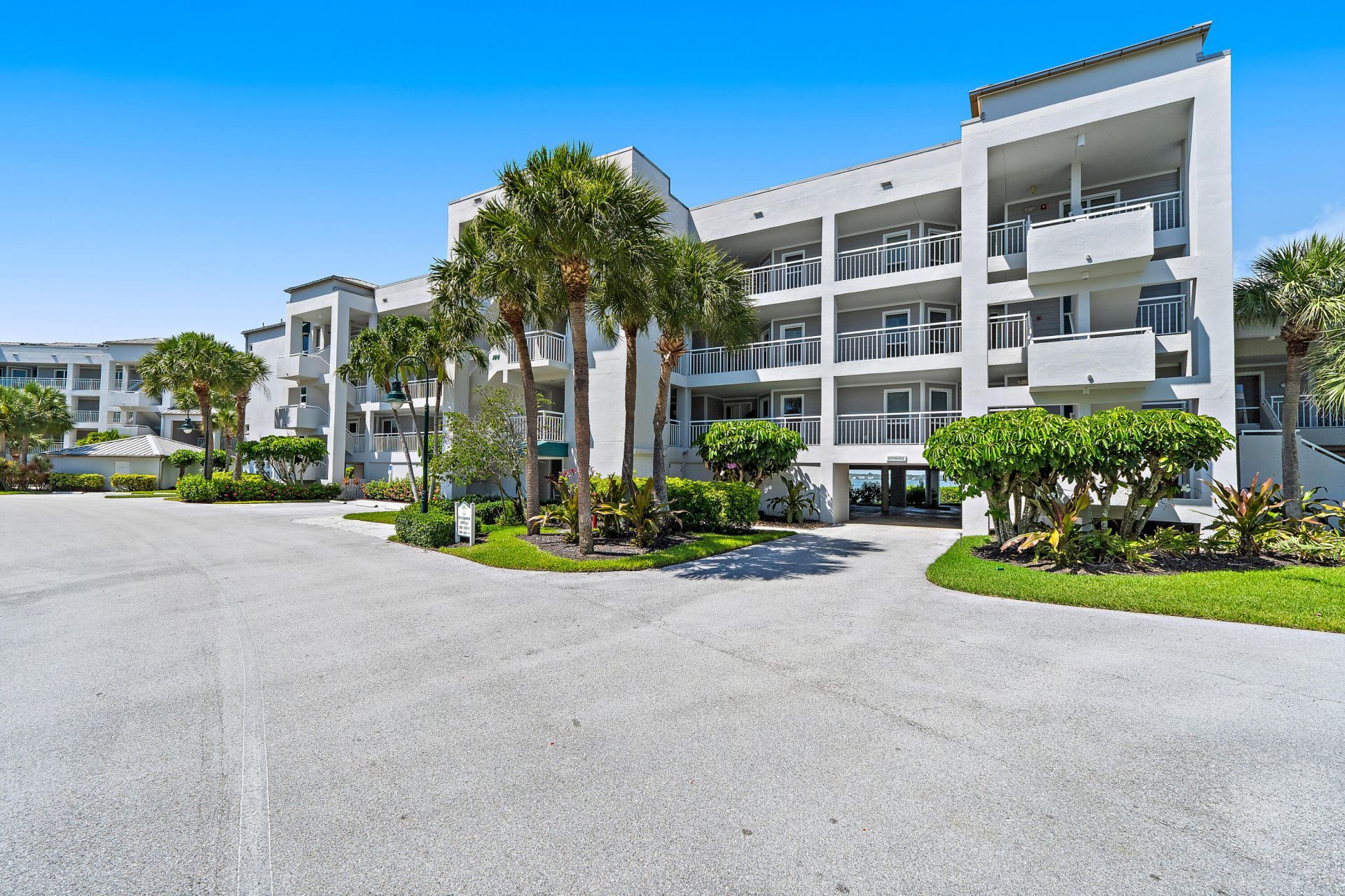 164 NE Edgewater Drive, Unit 2103, Stuart, FL 34996 Photo