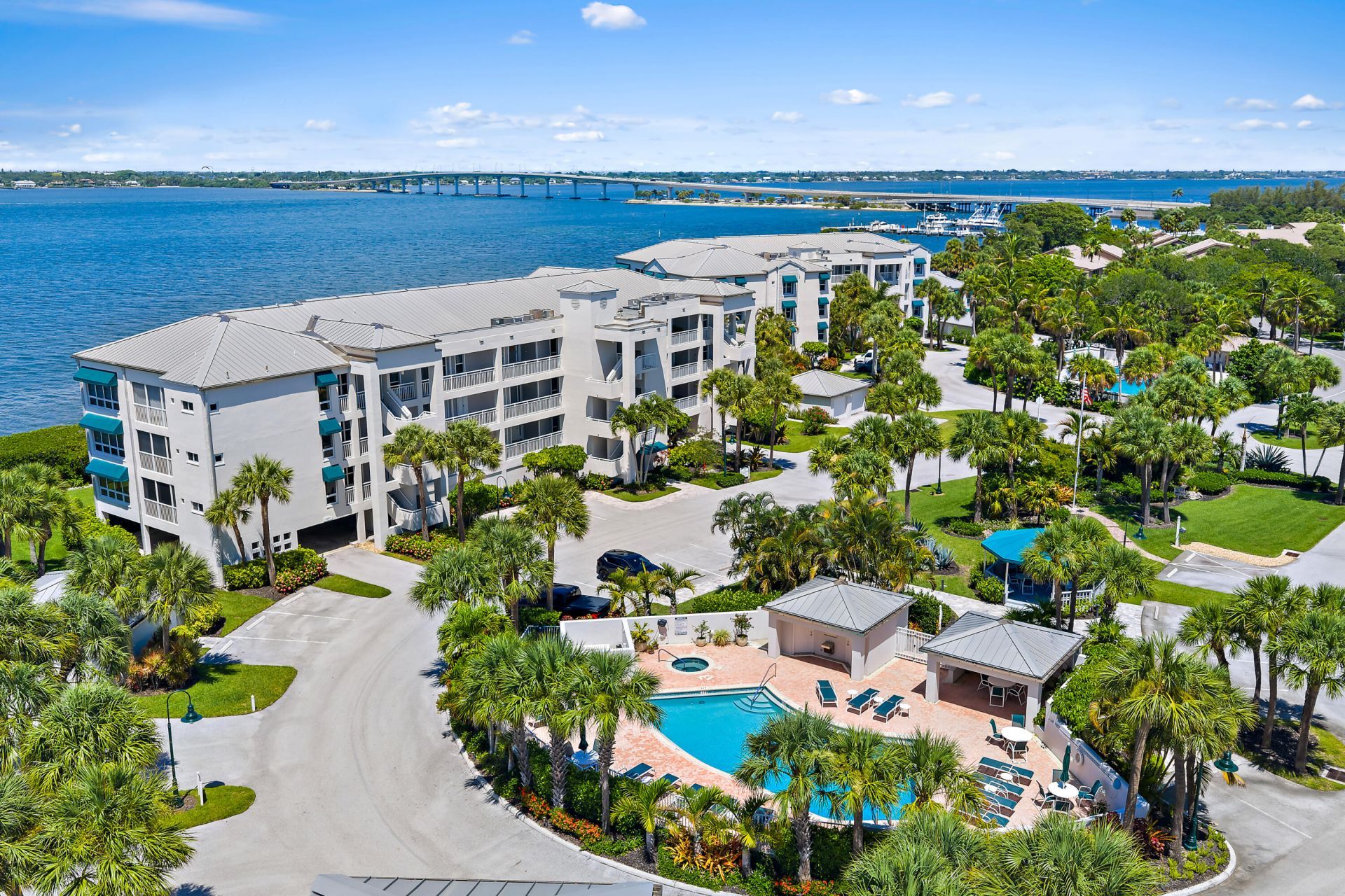 164 NE Edgewater Drive, Unit 2103, Stuart, FL 34996 Photo