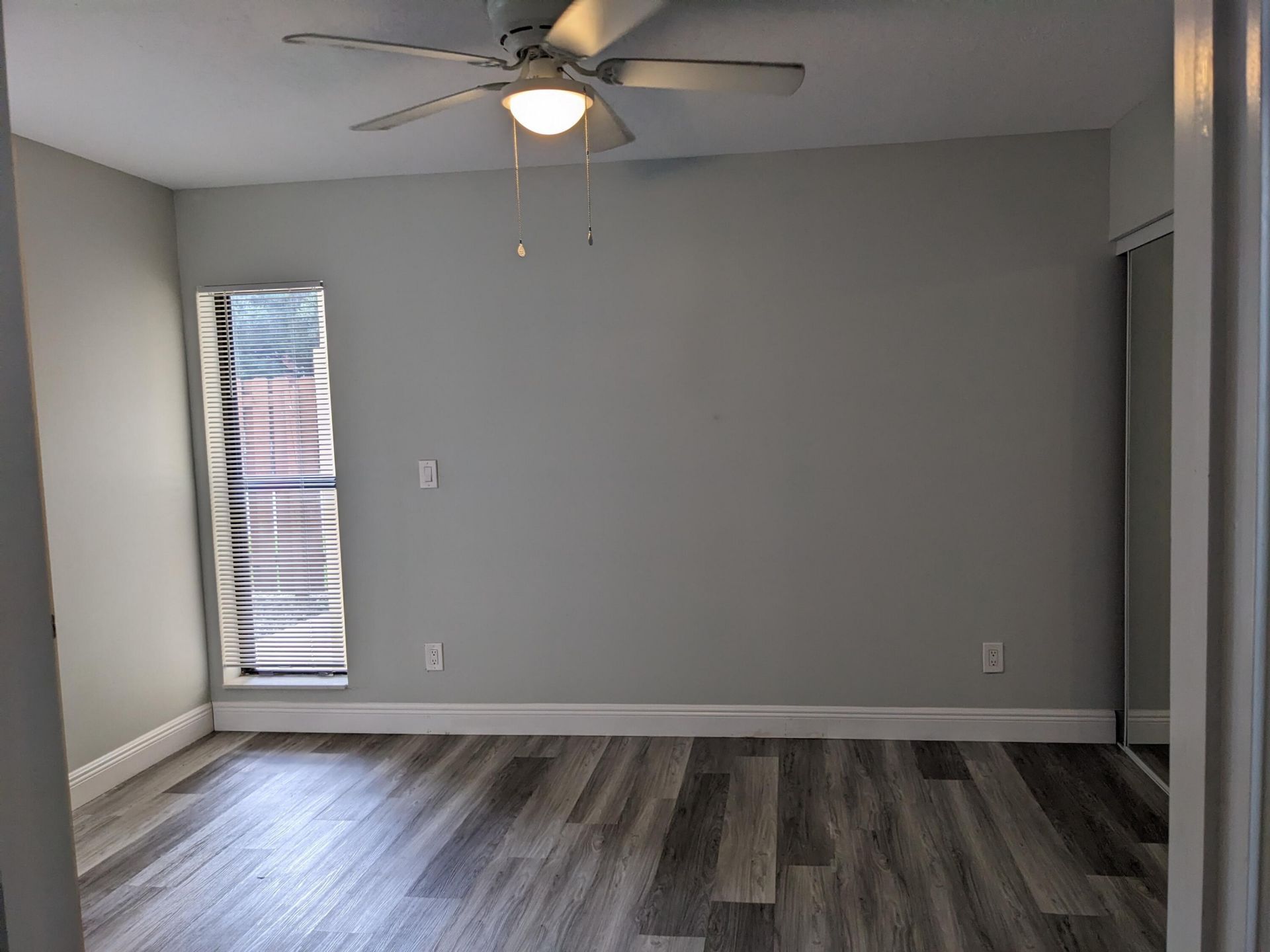 633 Executive Center Drive, Unit L104, West Palm Beach, FL 33401 Photo