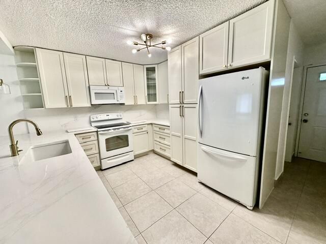 18880 Jolson Avenue, Unit 6, Boca Raton, FL 33496 Photo