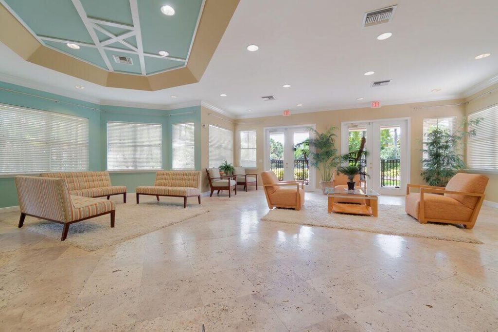 10300 Fox Trail Road S, Unit 808, Royal Palm Beach, FL 33411 Photo